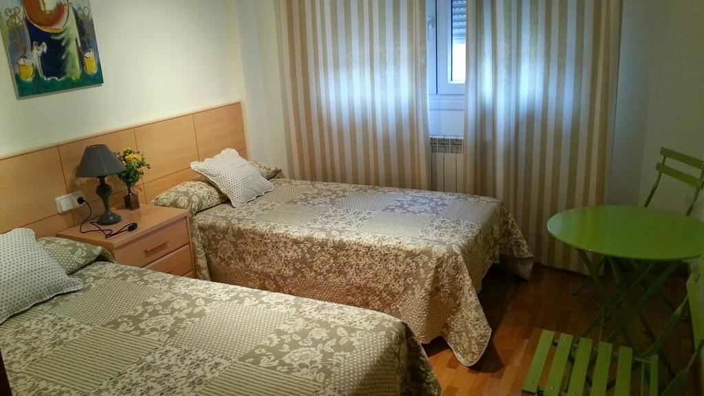 Pension Ostadar Los Arcos Zimmer foto